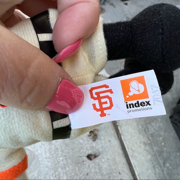 *FREE! with $9 purchase” SFGiants Hunter Pence small doll - Picture 5 of 6